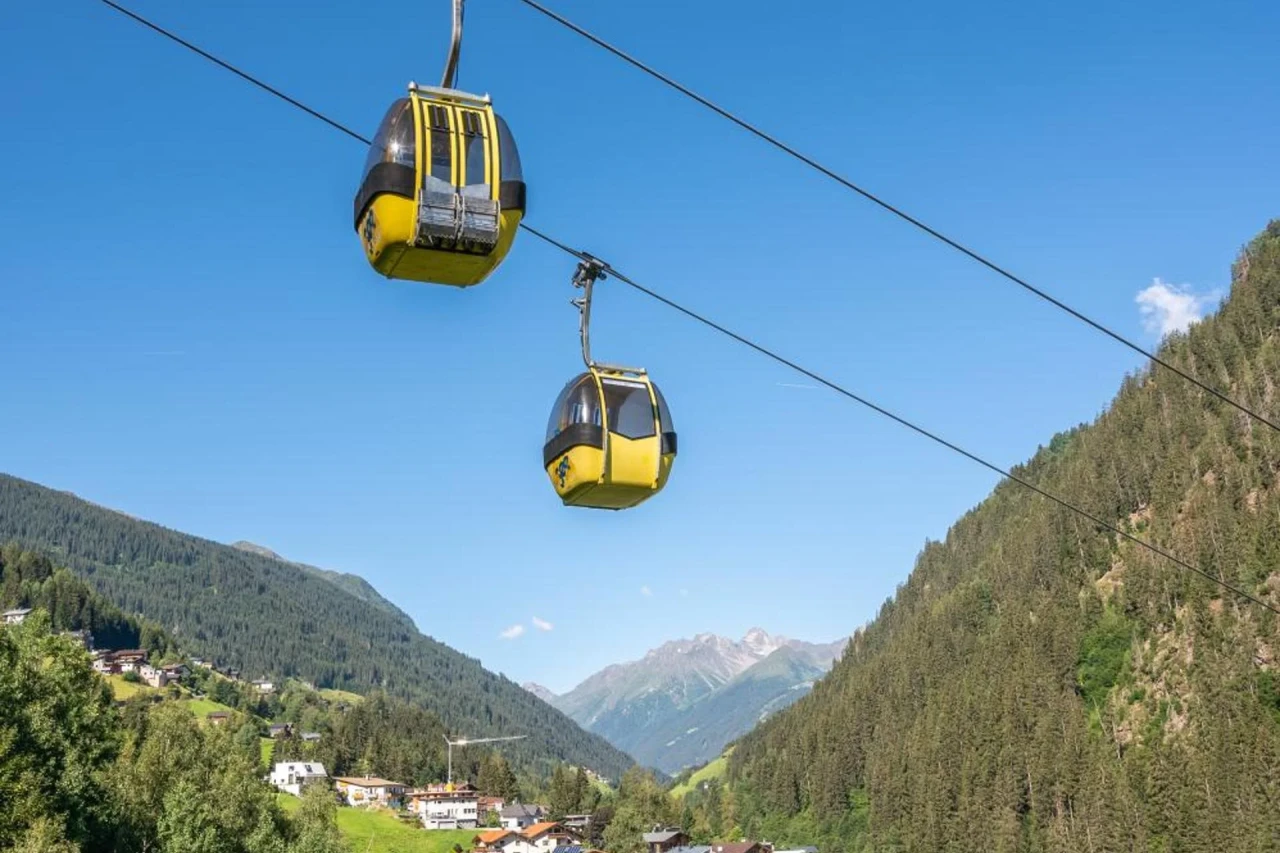 Hotel Alpenkönigin - Sommer Silvretta Card inklusive