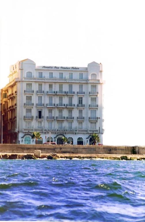 Paradise Inn - Windsor Palace Hotel