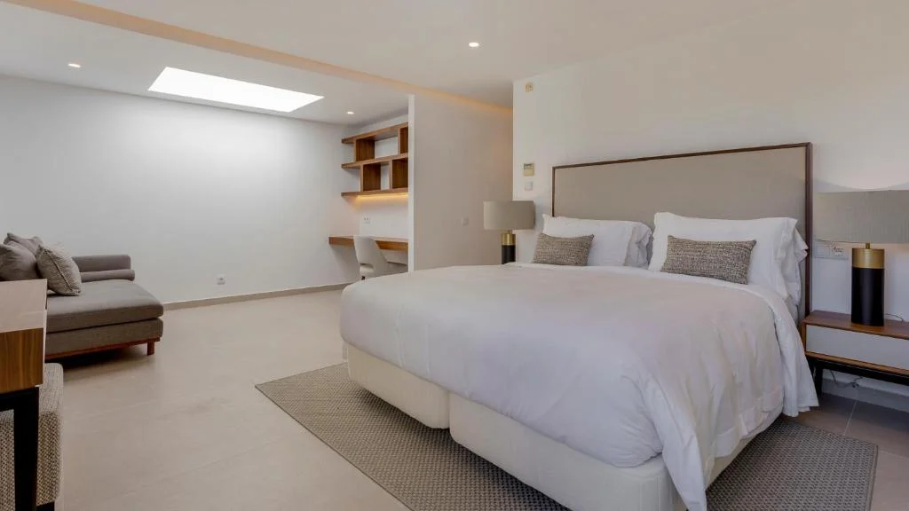 Pine Cliffs Village & Golf Suites
