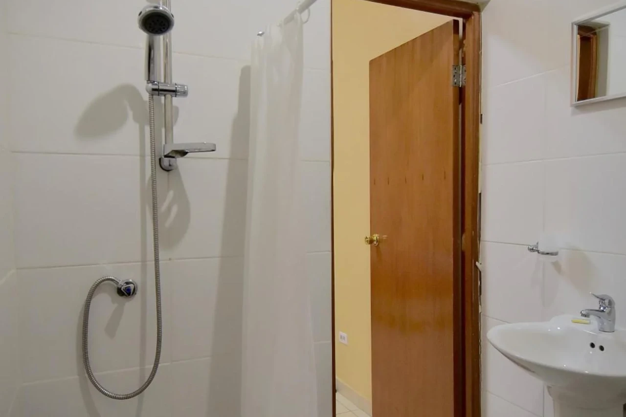 Pista Q hostel and apartments